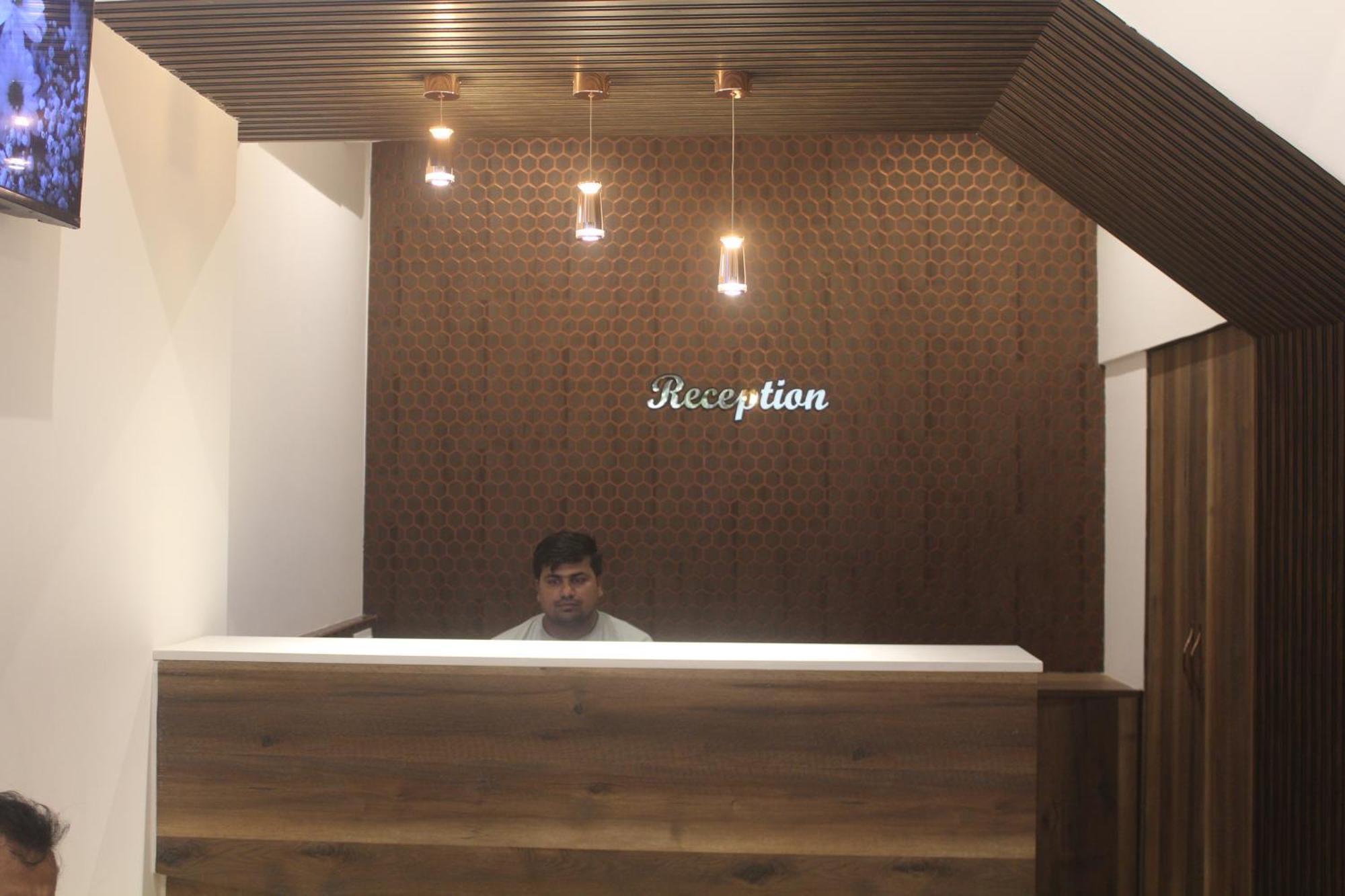Hotel Metro Inn Mumbai Exterior photo