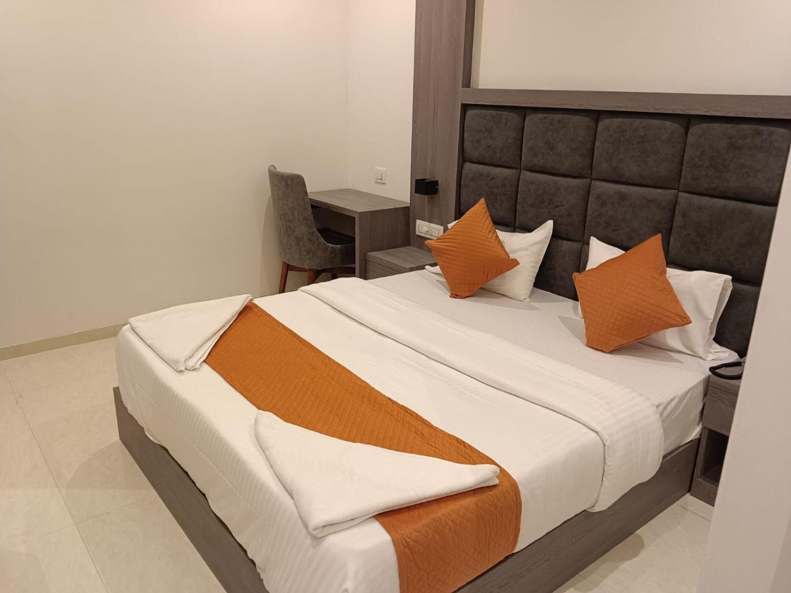 Hotel Metro Inn Mumbai Exterior photo